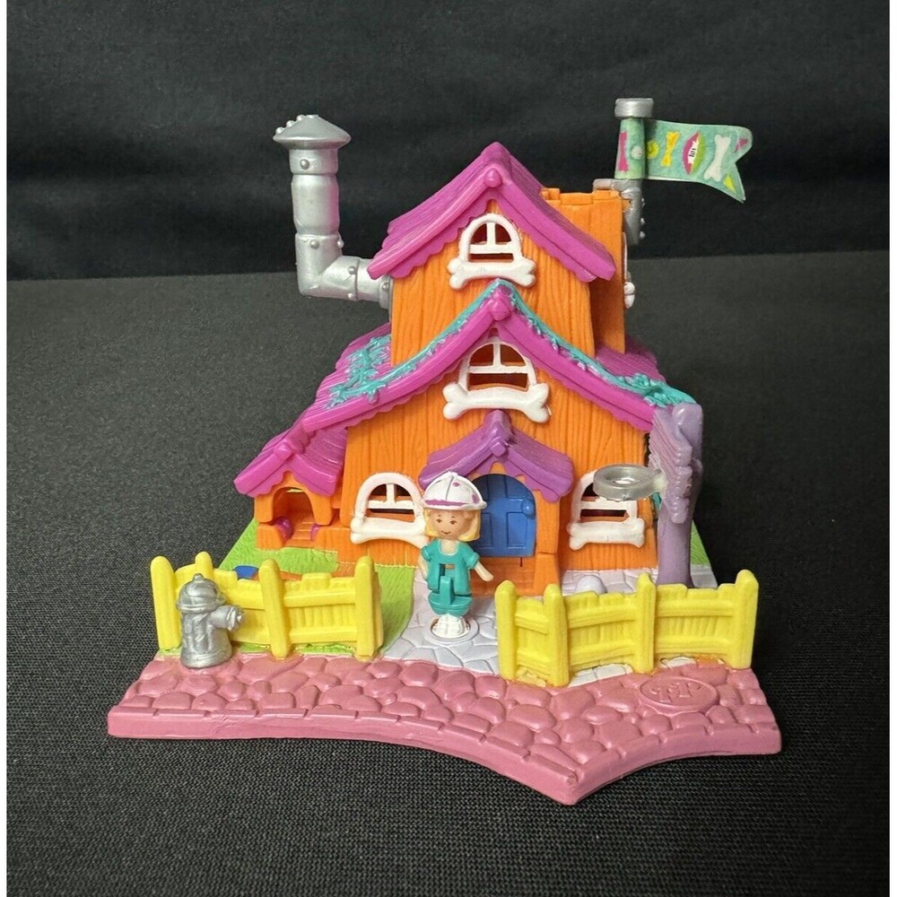 Polly Pocket Bluebird Toys Vintage 1994 Dog House Barclay’s Cottage